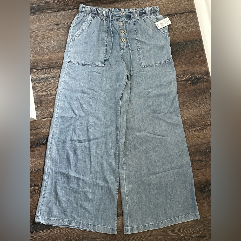 NWT Dry Goods Light Blue Flare Jeans
